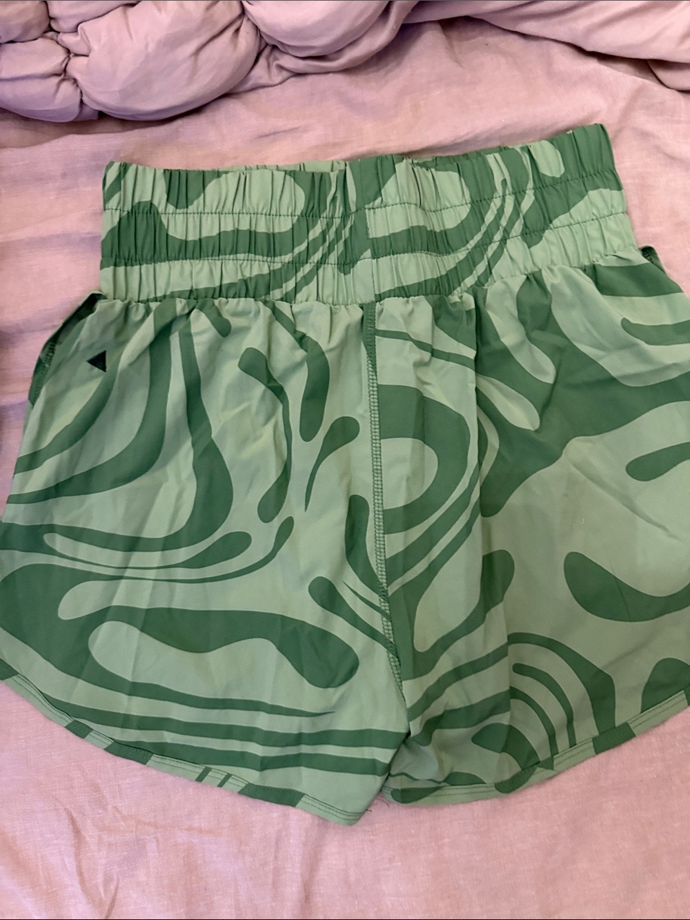 Vitality x Cosmopolitan Athletic shorts - Picture 3 of 3